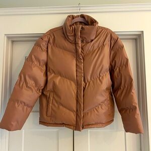 BB Dakota puffer size medium